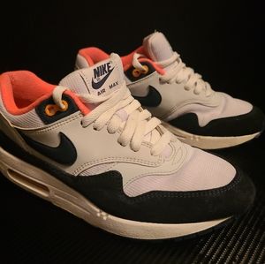Size 7.5 - Nike Air Max 1 Midnight Navy Pink 2018 womens
